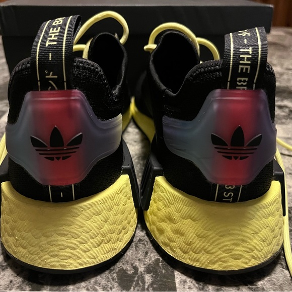 Adidas sneaker mens size 11 New in box - Picture 2 of 6